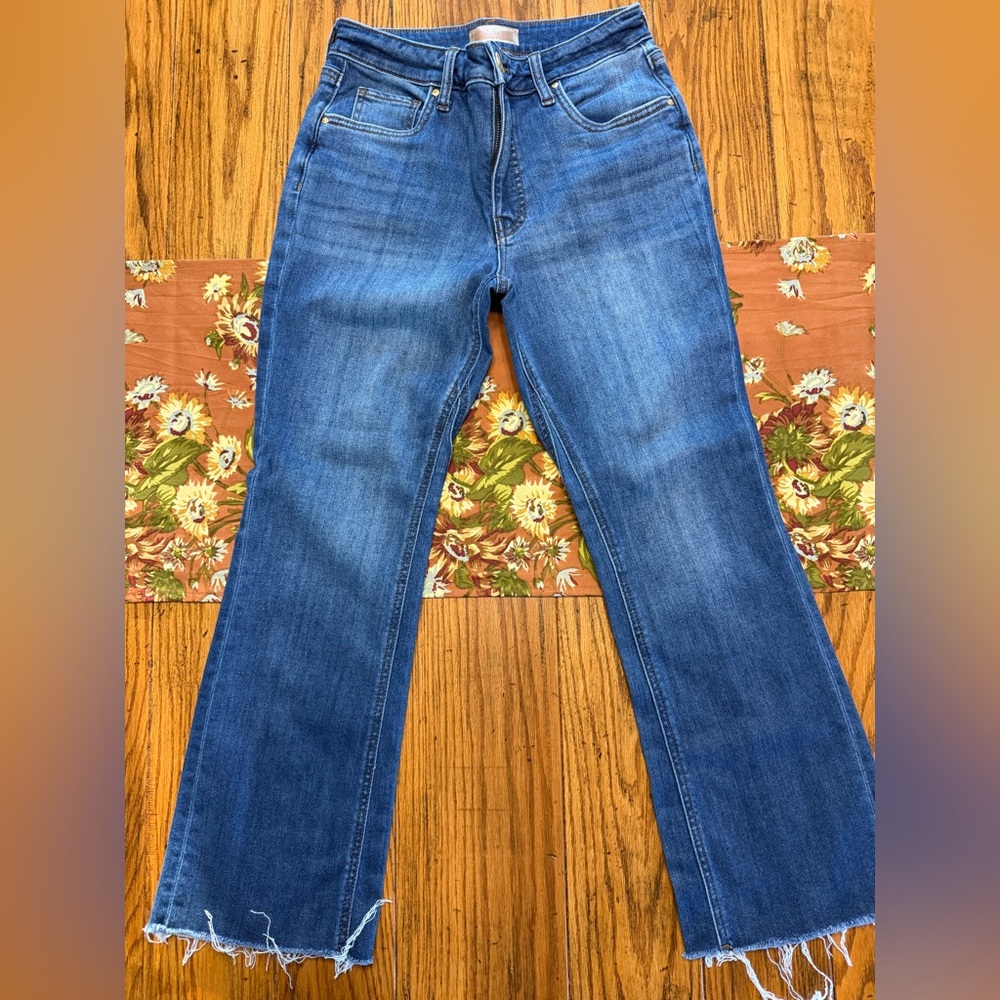 Women's Blue High-Rise Straight Jeans